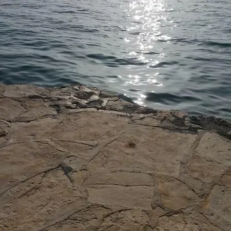Quiet Place With Sea View *