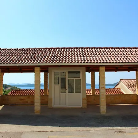 Quiet Place With Sea View *