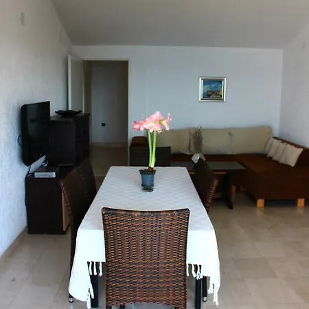 Apartment Quiet Place With Sea View